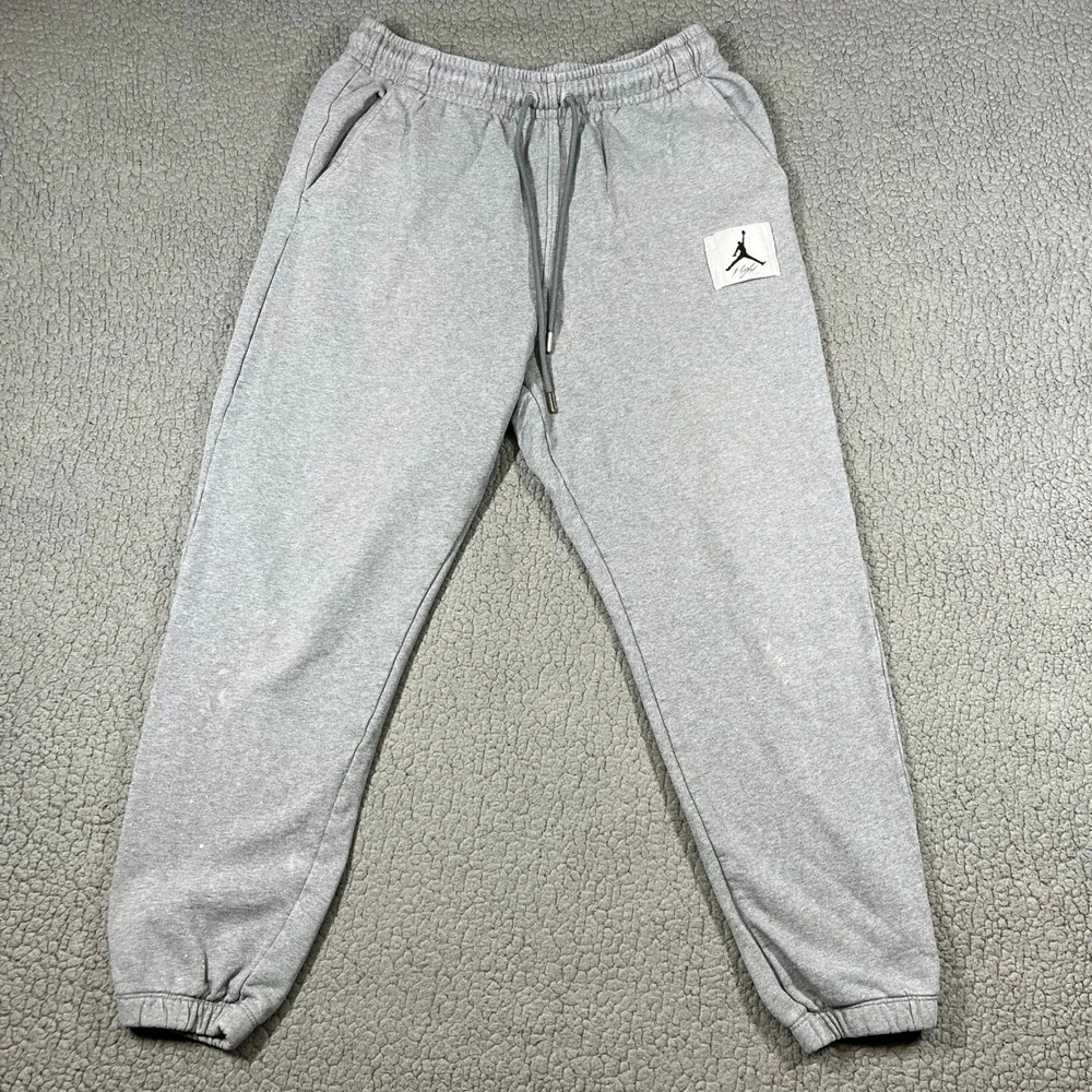 Jordan Essentials Mens Flight Fleece Pants Grey Joggers DQ7468-091 Size L